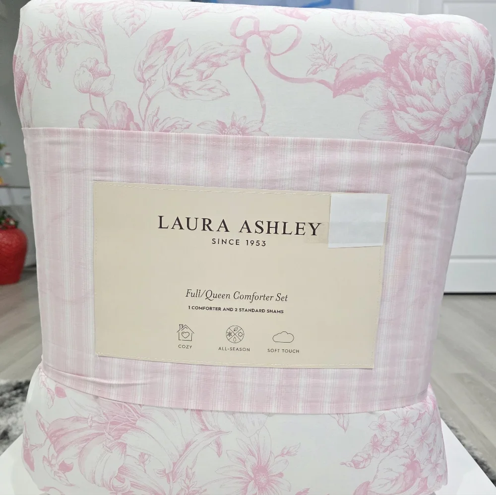Laura Ashley Pink Bow Queen Comforter Set